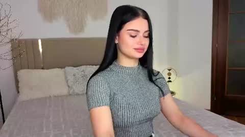 Snapshot of kitty_cut1ee_ chatting on 06/10/26, 07:18 kitty_cut1ee_ online show from 06/10/26, 07:18