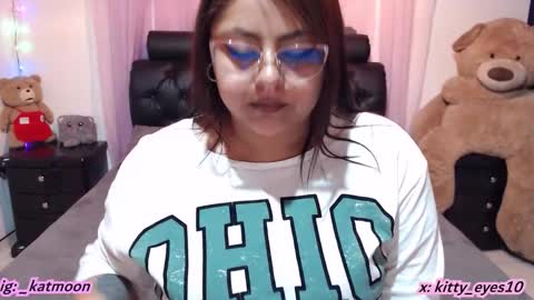 kitty online show from 02/05/26, 03:16