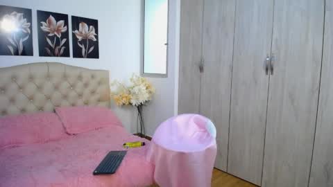 kitty_f00x online show from 04/23/26, 07:38