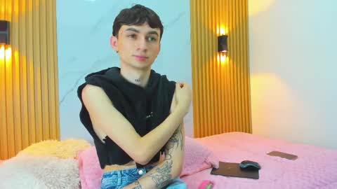 kitty_gill online show from 12/28/24, 05:35
