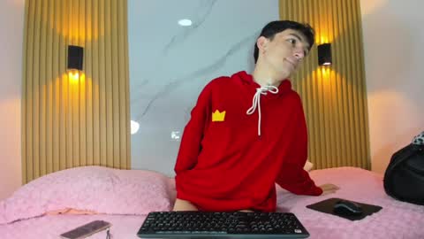 kitty_gill online show from 01/07/25, 10:43
