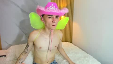 kitty_gill online show from 01/11/25, 05:29