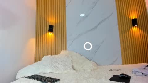 kitty_gill online show from 01/21/25, 12:07