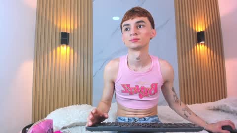 kitty_gill online show from 02/05/25, 12:17