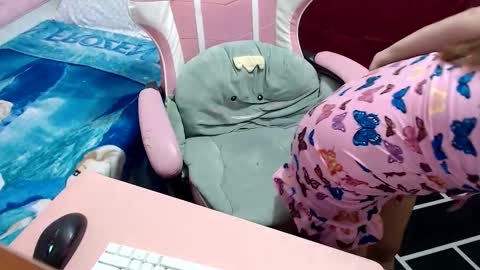 Kate online show from 01/14/26, 07:58