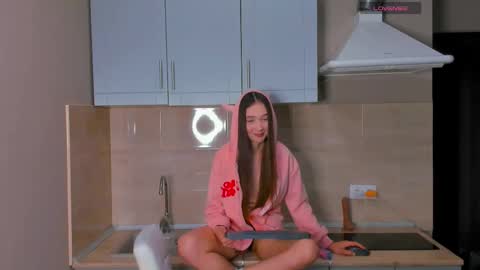 Snapshot of kitty_meu chatting on 02/27/25, 08:09 Kitty online show from 02/27/25, 08:09