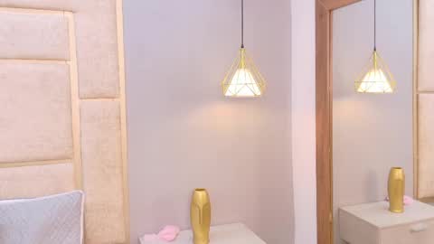 kitty_model online show from 05/20/26, 01:39