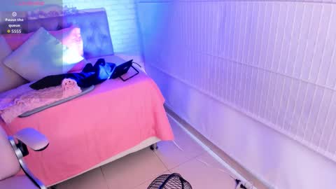 Kitty online show from 11/13/25, 07:35