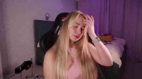 Kelsi and Ricky online show from 12/16/25, 09:47