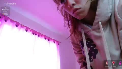 Snapshot of kitty_seducction chatting on 06/16/26, 07:38 Aleja online show from 06/16/26, 07:38