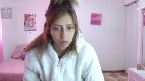 Snapshot of kitty_seducction chatting on 06/30/26, 08:21 Aleja online show from 06/30/26, 08:21