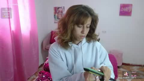Snapshot of kitty_seducction chatting on 07/05/26, 07:54 Aleja online show from 07/05/26, 07:54