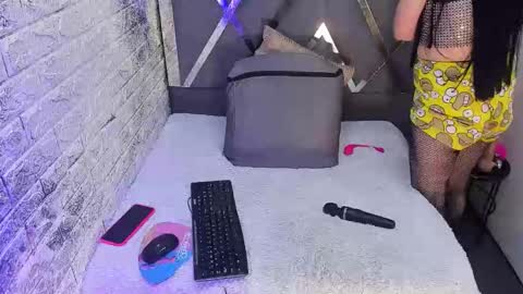 kitty_small69 online show from 05/07/26, 02:11