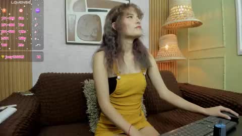 Snapshot of kitty_star_ chatting on 04/20/26, 08:32 kitty_star_ online show from 04/20/26, 08:32