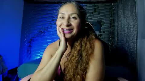 violet online show from 12/01/25, 03:00