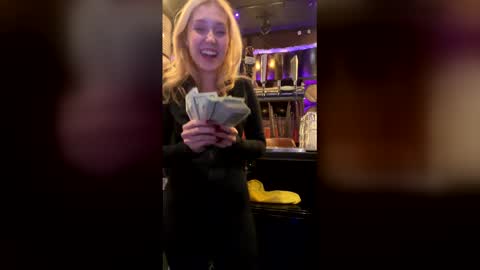 KittyAndBat online show from 02/22/26, 09:08