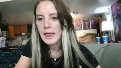 Snapshot of kittycatkendra chatting on 03/08/25, 10:45 kittycatkendra online show from 03/08/25, 10:45