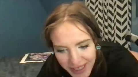 Snapshot of kittycatkendra chatting on 11/20/25, 02:01 kittycatkendra online show from 11/20/25, 02:01