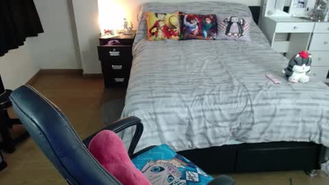 Isabel online show from 10/27/25, 01:09