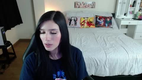 Snapshot of kittykat18x chatting on 03/22/26, 01:31 Isabel online show from 03/22/26, 01:31