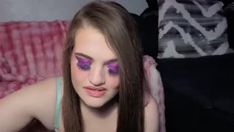 Snapshot of kittykat_1999 chatting on 03/13/26, 03:46 kittykat 1999 online show from 03/13/26, 03:46