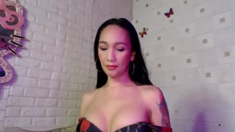 Katarena Latsveya online show from 05/03/26, 04:57
