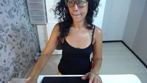 Snapshot of kittykatss chatting on 06/16/26, 05:10 Viktoria online show from 06/16/26, 05:10