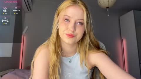 Monika online show from 05/19/26, 03:02