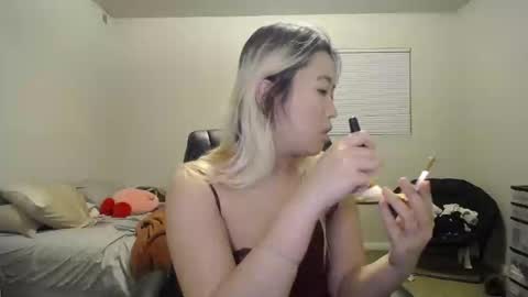 Mei online show from 12/29/24, 06:35