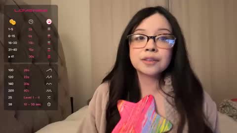 Snapshot of kittymia8 chatting on 01/12/25, 08:46 mia online show from 01/12/25, 08:46