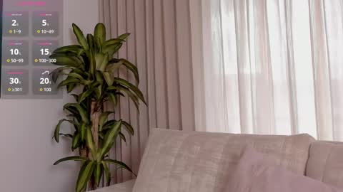 Snapshot of kittyskirtt chatting on 11/14/25, 11:53 Sebastian online show from 11/14/25, 11:53