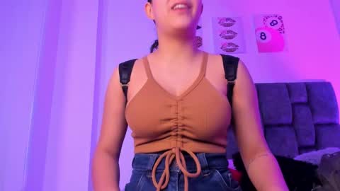 Snapshot of kittystar18 chatting on 03/17/26, 06:33 kitty online show from 03/17/26, 06:33