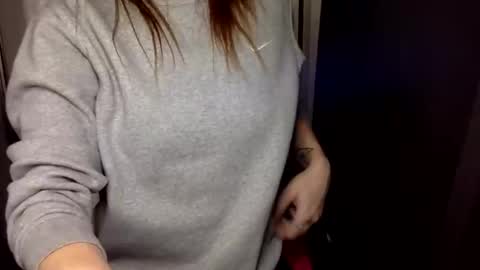 Snapshot of kittysub6969 chatting on 11/04/25, 05:28 Kitty Sub online show from 11/04/25, 05:28