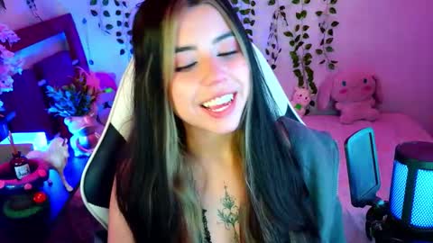 Snapshot of kittyuwu_ chatting on 01/06/26, 10:12 Kittyuwu online show from 01/06/26, 10:12