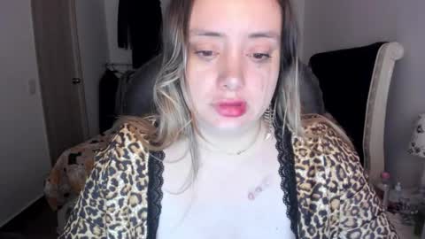 kittywantslove23 online show from 09/20/25, 10:44