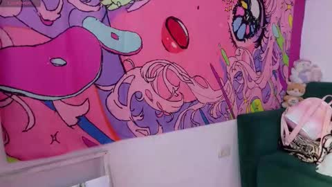 Snapshot of kittyzenn chatting on 01/14/26, 02:12 Kitty Zen online show from 01/14/26, 02:12