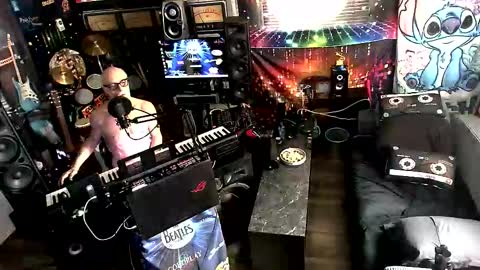 kiveuxmakeu online show from 03/12/26, 04:13