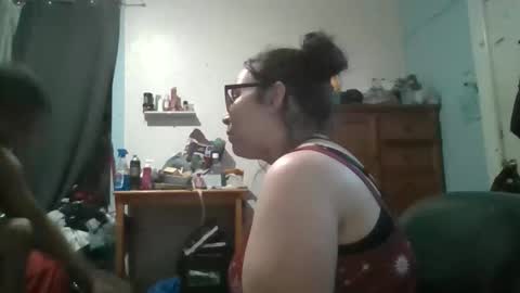 kivs19 online show from 11/28/25, 12:35