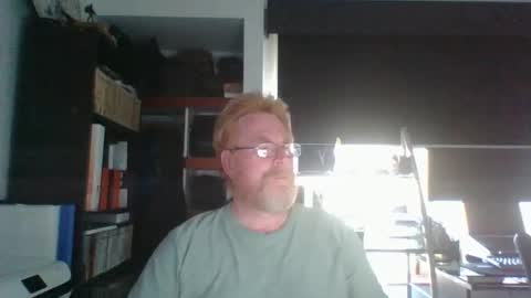 Snapshot of kiwi_boss61 chatting on 09/22/25, 08:38 kiwi_boss61 online show from 09/22/25, 08:38