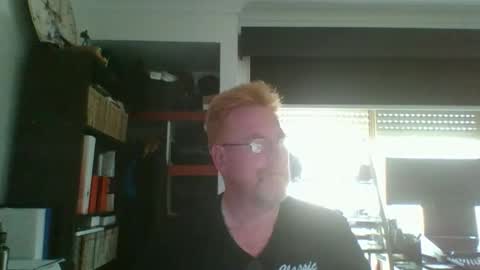 Snapshot of kiwi_boss61 chatting on 10/20/25, 03:18 kiwi_boss61 online show from 10/20/25, 03:18
