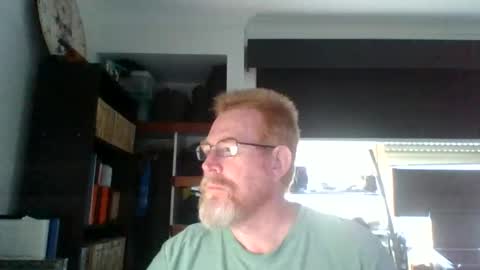Snapshot of kiwi_boss61 chatting on 06/02/26, 06:37 kiwi_boss61 online show from 06/02/26, 06:37
