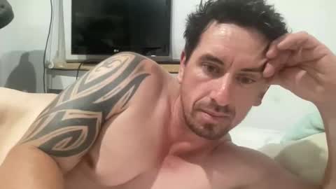 Snapshot of kiwibuzzer chatting on 01/09/26, 03:15 Champ online show from 01/09/26, 03:15