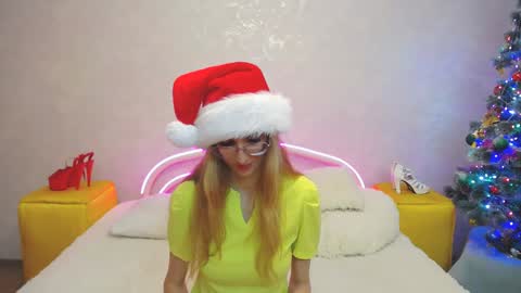 Snapshot of klaryevans chatting on 01/07/25, 04:16 Klary online show from 01/07/25, 04:16