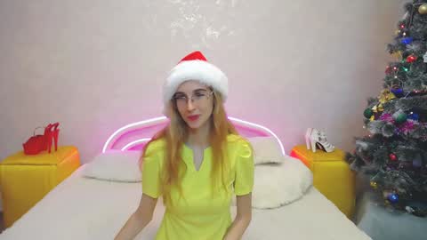 Snapshot of klaryevans chatting on 01/08/25, 08:06 Klary online show from 01/08/25, 08:06