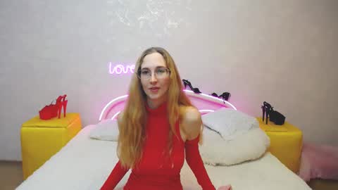 Snapshot of klaryevans chatting on 03/04/25, 04:20 Klary online show from 03/04/25, 04:20