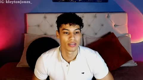 klaton__ online show from 05/11/26, 08:17