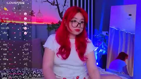 Snapshot of klee_love chatting on 10/04/25, 05:27 Klee online show from 10/04/25, 05:27