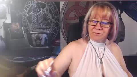 Snapshot of kleiner_teufel chatting on 07/09/26, 06:28 Michelle online show from 07/09/26, 06:28