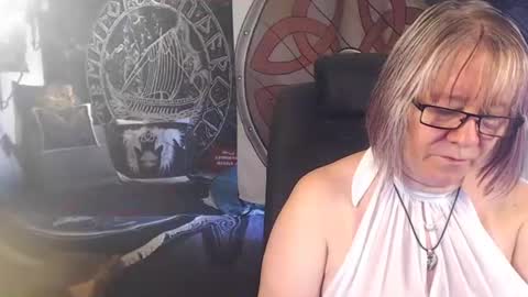 Snapshot of kleiner_teufel chatting on 07/11/26, 09:12 Michelle online show from 07/11/26, 09:12