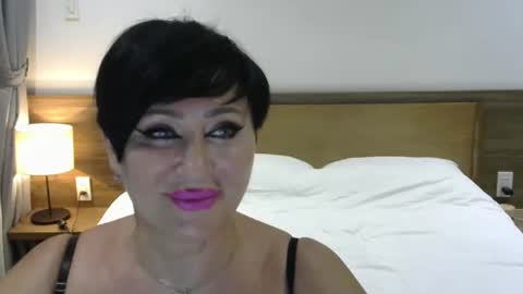 Snapshot of kleo901854860422 chatting on 06/17/26, 01:01 kleo901854860422 online show from 06/17/26, 01:01